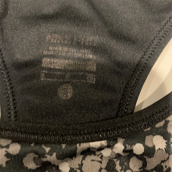 Set of 2 Nike sports bras - Picture 2 of 4
